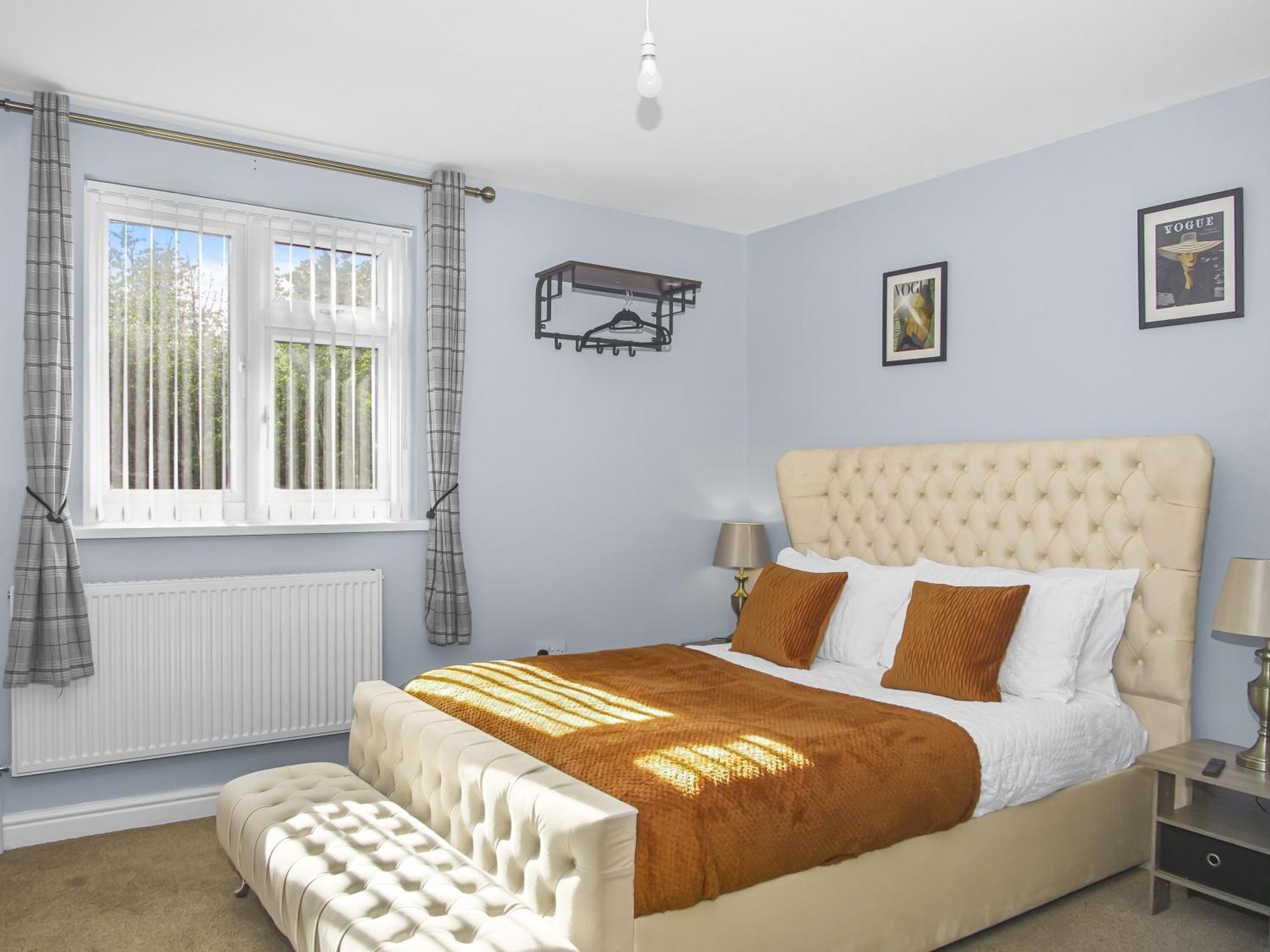 Luxe 5 Bed Bungalow In Snodland, Medway, Kent Екстер'єр фото