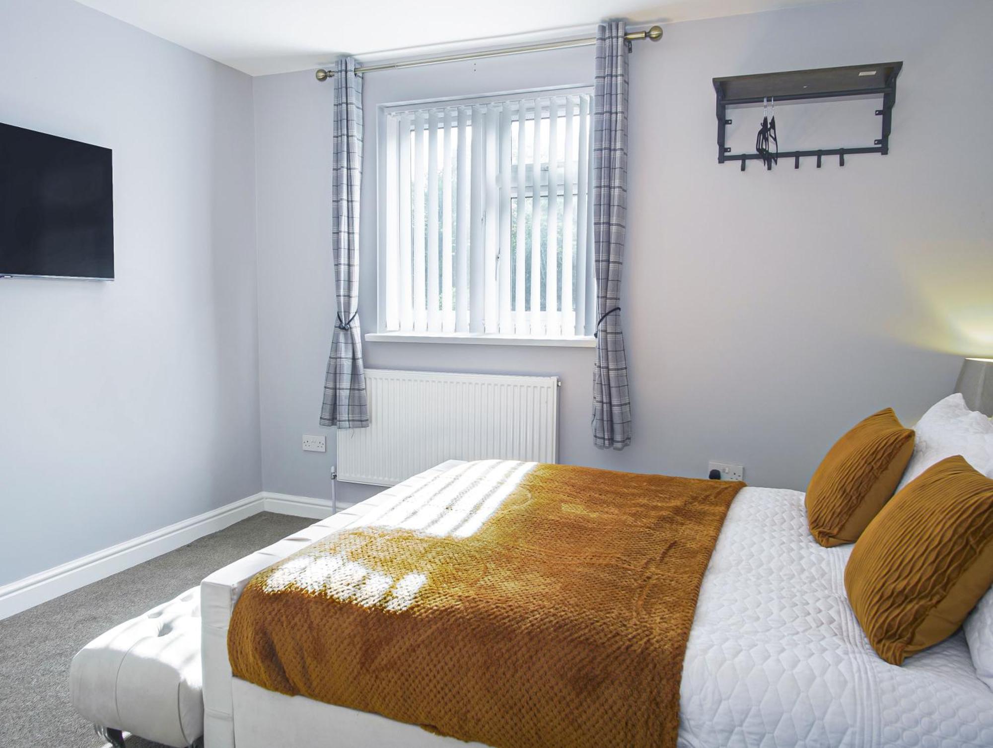 Luxe 5 Bed Bungalow In Snodland, Medway, Kent Екстер'єр фото